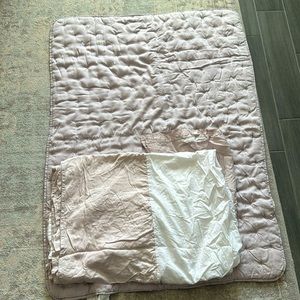 Gently Used PotteryBarn Kids crib comforter and crib skirt